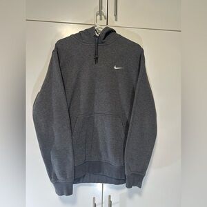 Nike Sportswear Club Hoodie Men's L Gray Fleece Embroidered Swoosh 611457-071